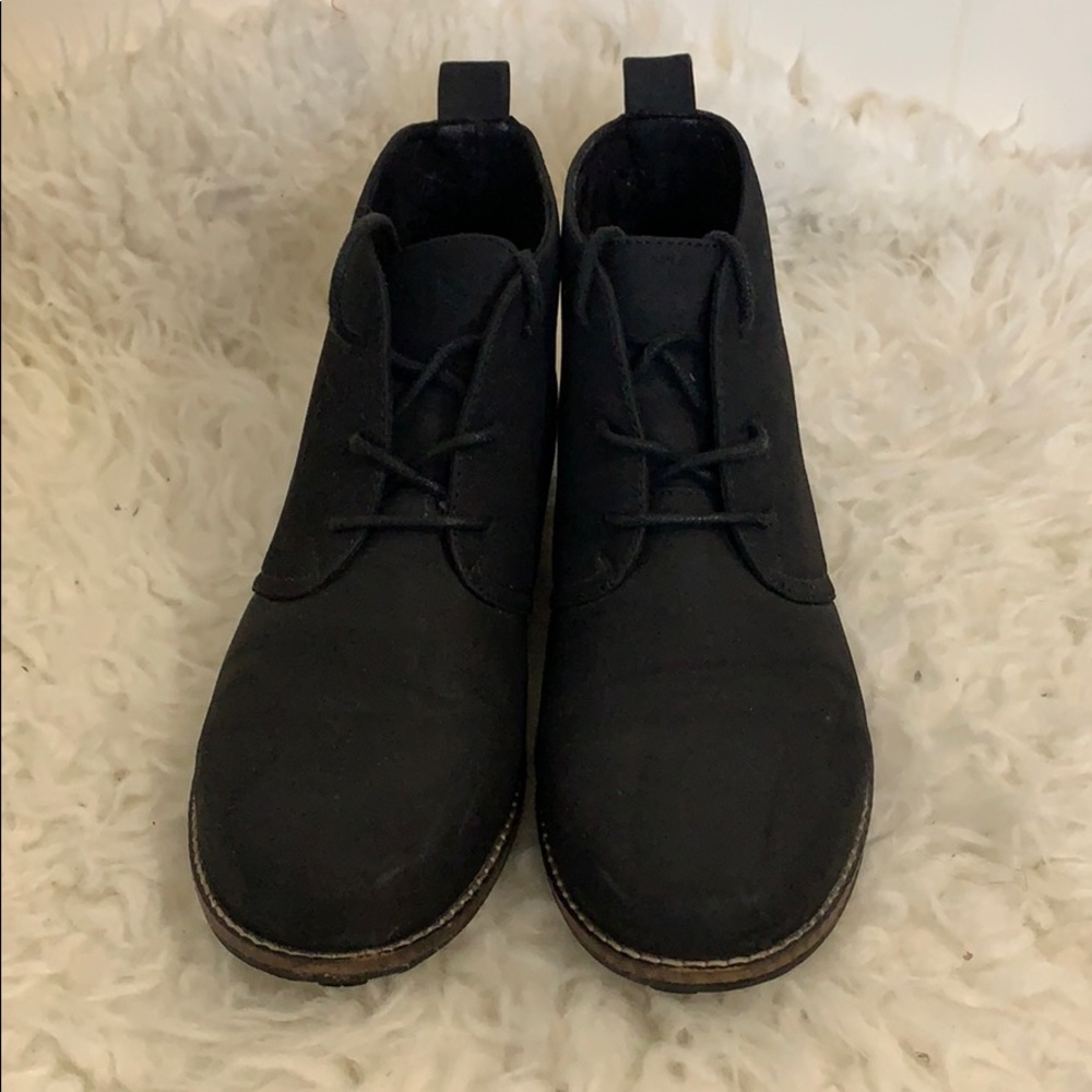 White Mountain Boots View 2
